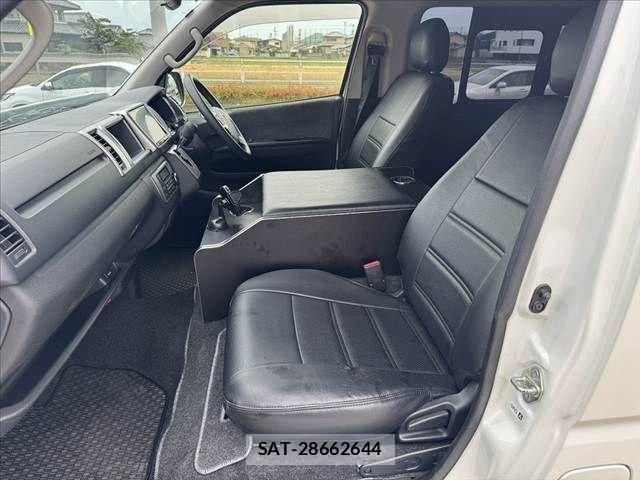 Toyota HIACE WAGON 2015-03 7219409-16