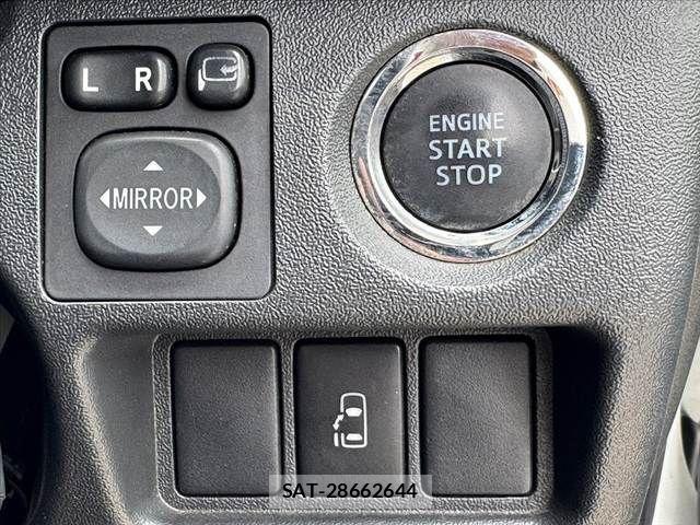 Toyota HIACE WAGON 2015-03 7219409-27