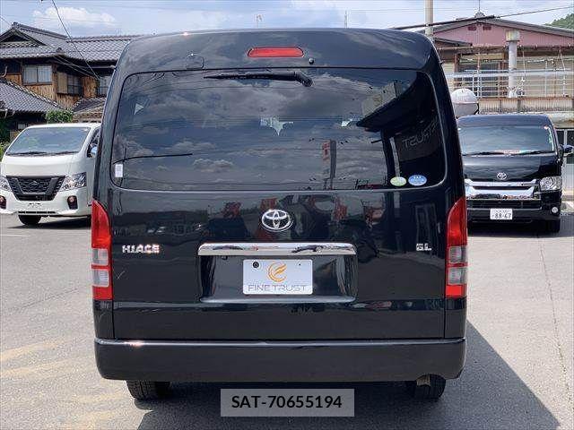 Toyota HIACE WAGON 2011-04 7219403-17