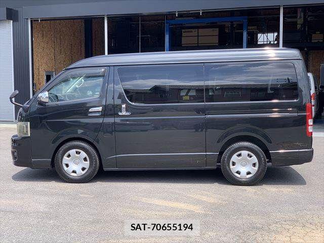 Toyota HIACE WAGON 2011-04 7219403-19