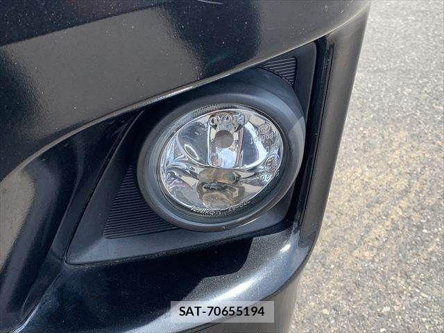 Toyota HIACE WAGON 2011-04 7219403-23