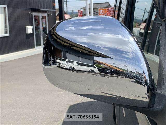 Toyota HIACE WAGON 2011-04 7219403-24