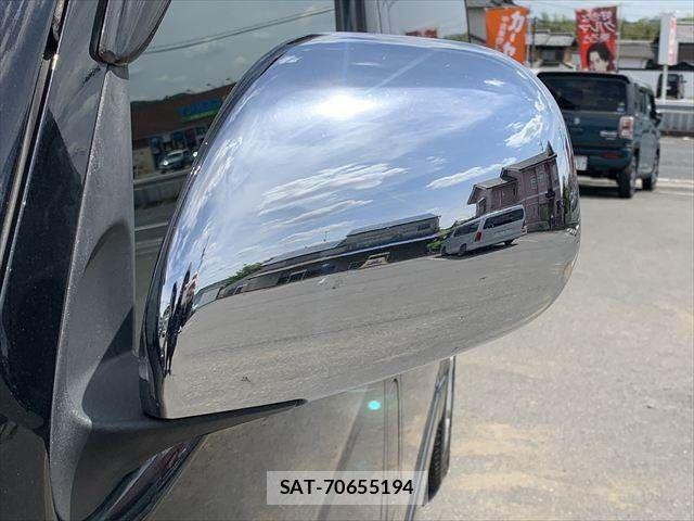 Toyota HIACE WAGON 2011-04 7219403-25