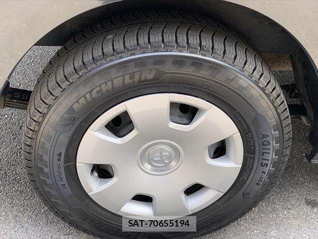 Toyota HIACE WAGON 2011-04 7219403-26