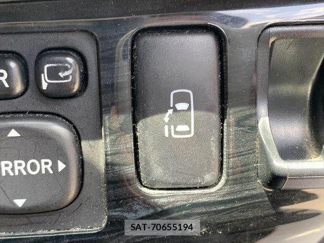 Toyota HIACE WAGON 2011-04 7219403-6
