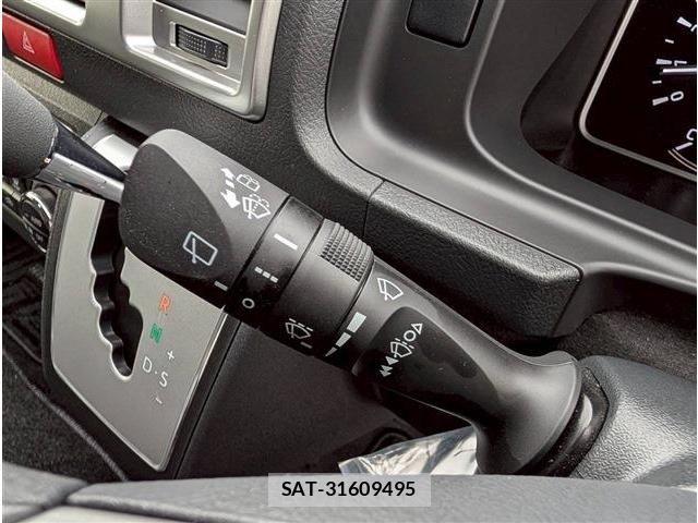Toyota HIACE WAGON 2025-05 7219418-20
