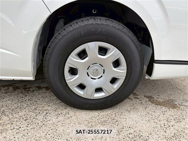 Toyota HIACE WAGON 2026-01 7219421-16