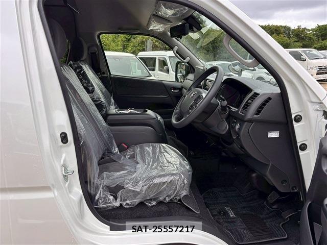 Toyota HIACE WAGON 2026-01 7219421-17