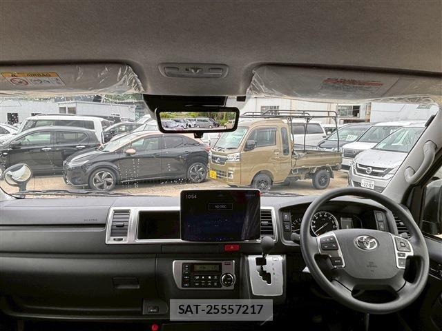 Toyota HIACE WAGON 2026-01 7219421-2