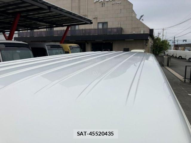 Toyota HIACE WAGON 2020-04 7219414-11