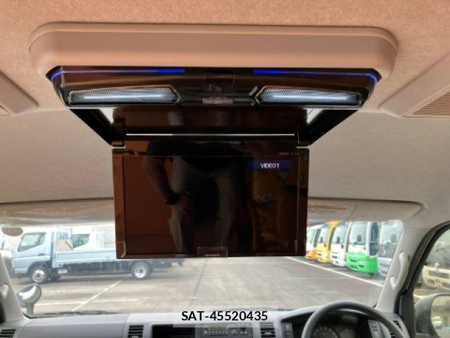 Toyota HIACE WAGON 2020-04 7219414-27
