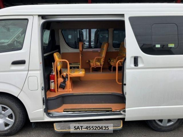 Toyota HIACE WAGON 2020-04 7219414-6