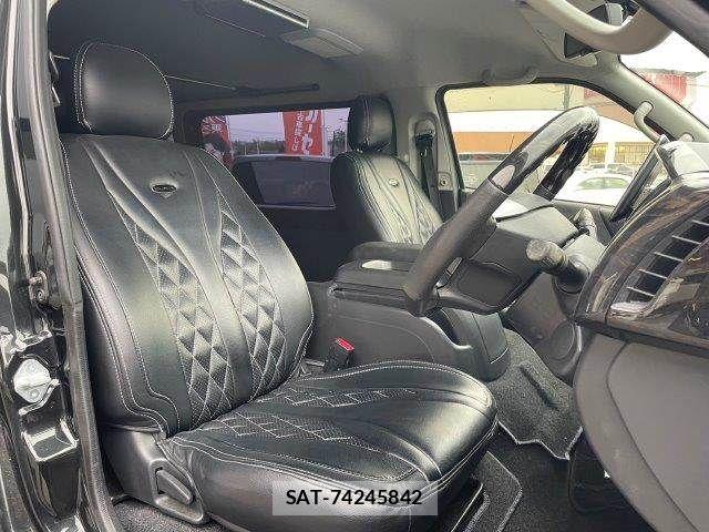 Toyota HIACE WAGON 2018-02 7219410-11