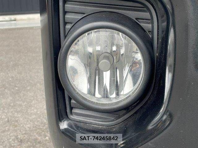 Toyota HIACE WAGON 2018-02 7219410-27