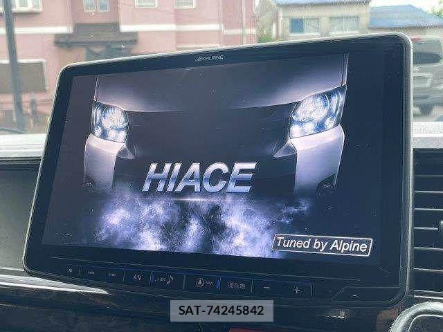 Toyota HIACE WAGON 2018-02 7219410-3