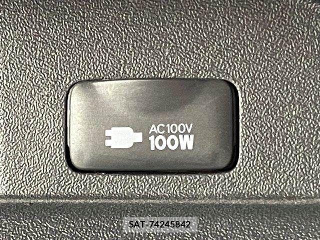 Toyota HIACE WAGON 2018-02 7219410-8
