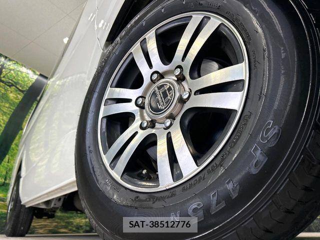Toyota HIACE WAGON 2015-11 7219406-11
