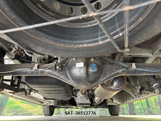 Toyota HIACE WAGON 2015-11 7219406-18