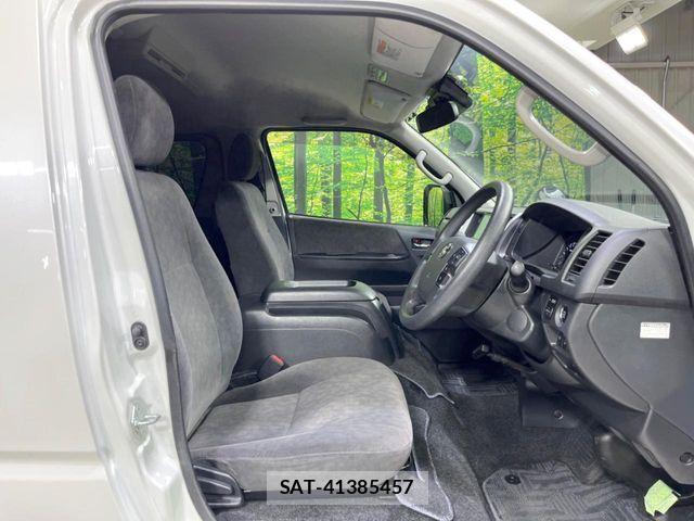 Toyota HIACE WAGON 2022-10 7219412-7
