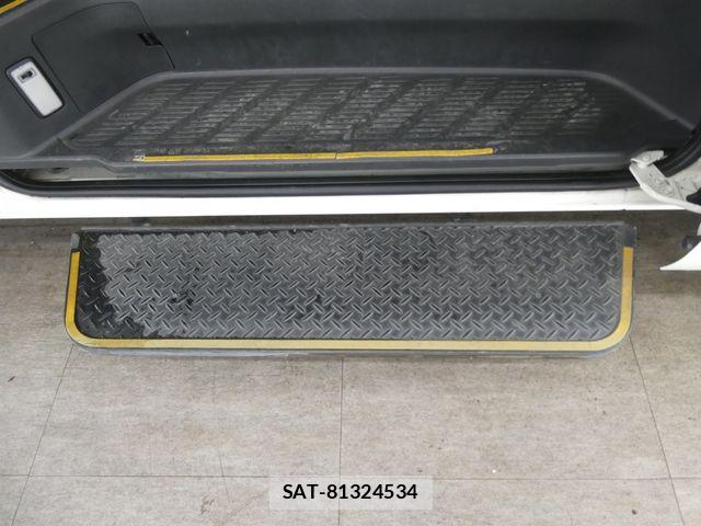 Toyota HIACE WAGON 2014-03 7250995-20
