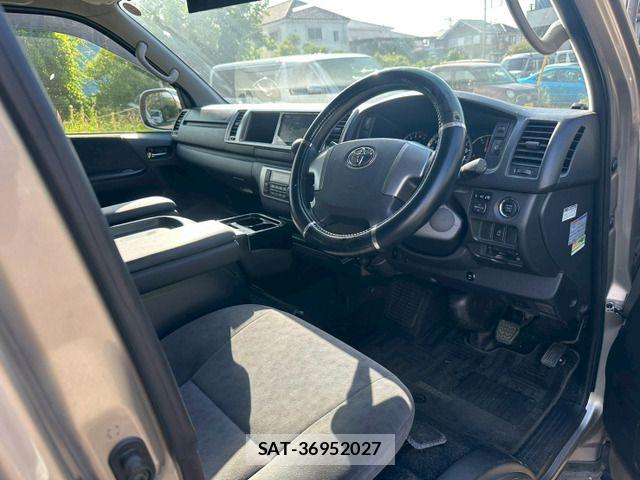 Toyota HIACE WAGON 2017-06 7250994-9