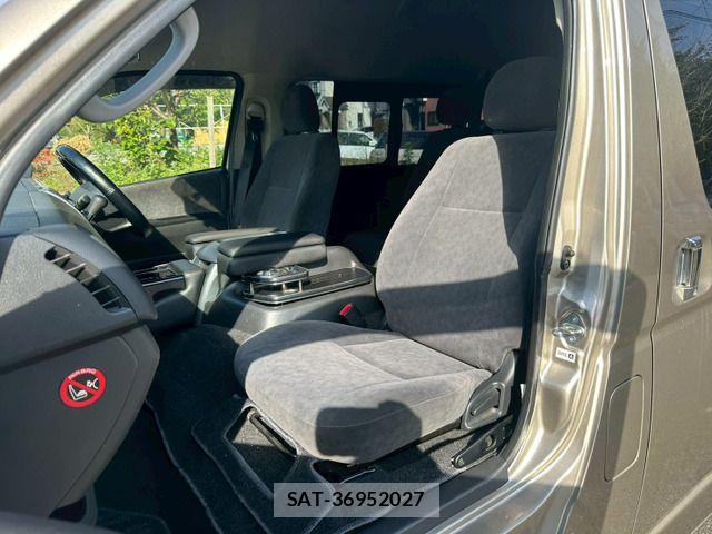 Toyota HIACE WAGON 2017-06 7250994-14