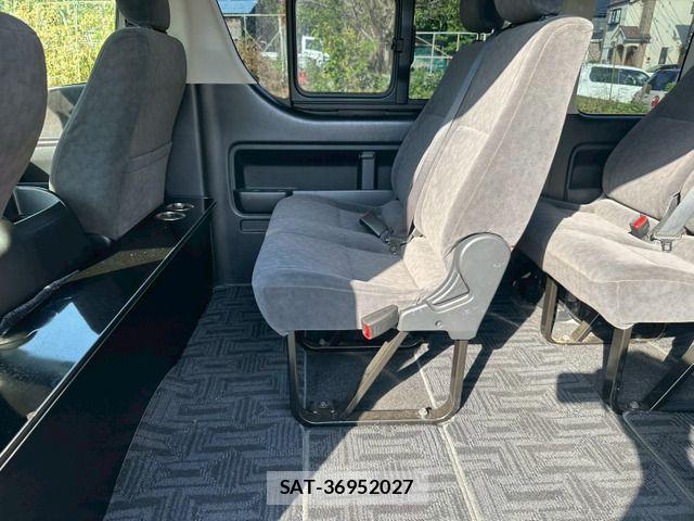 Toyota HIACE WAGON 2017-06 7250994-16