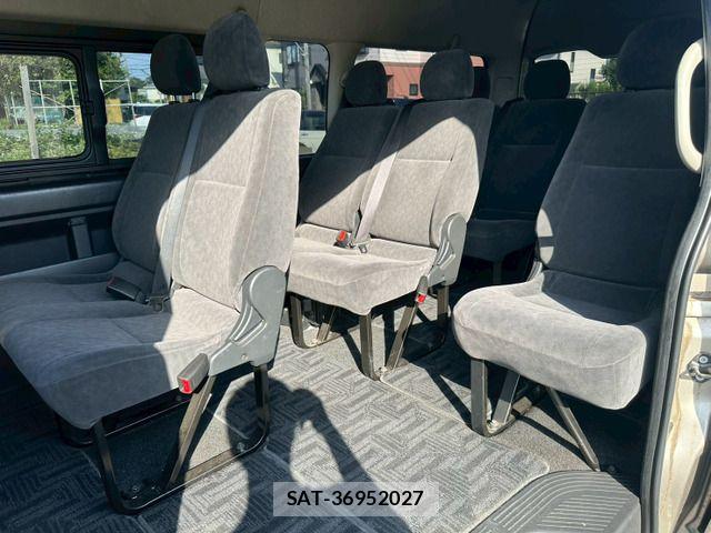 Toyota HIACE WAGON 2017-06 7250994-17