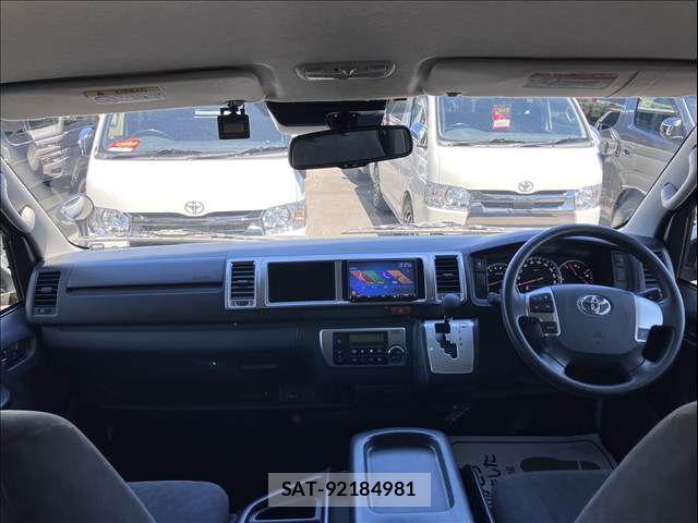 Toyota HIACE WAGON 2018-11 7327402-3