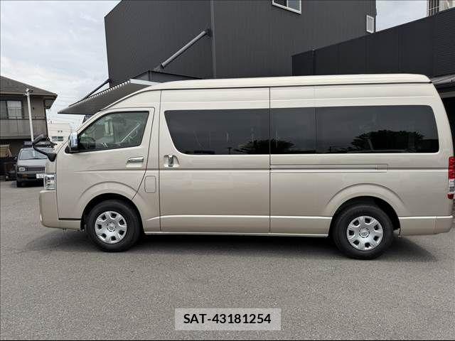 Toyota HIACE WAGON 2025-04 7327400-13