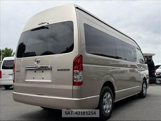 Toyota HIACE WAGON 2025-04 7327400-14