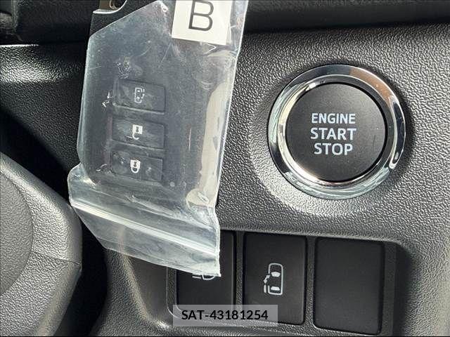 Toyota HIACE WAGON 2025-04 7327400-16
