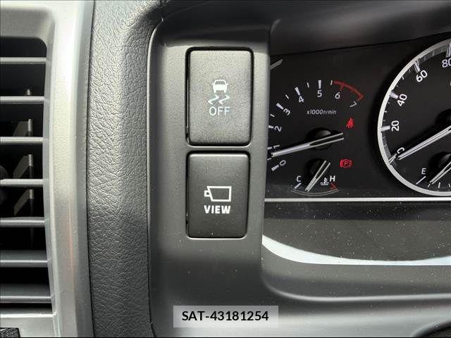 Toyota HIACE WAGON 2025-04 7327400-17