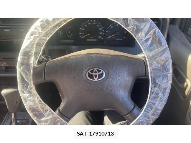 Toyota HIACE WAGON 2000-02 7327412-11