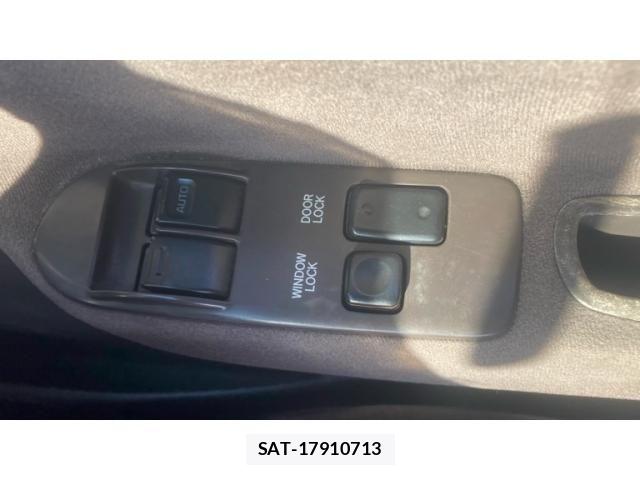 Toyota HIACE WAGON 2000-02 7327412-12