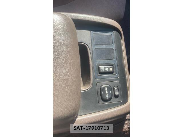 Toyota HIACE WAGON 2000-02 7327412-15