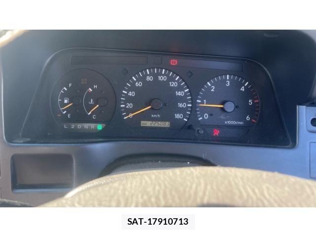 Toyota HIACE WAGON 2000-02 7327412-16