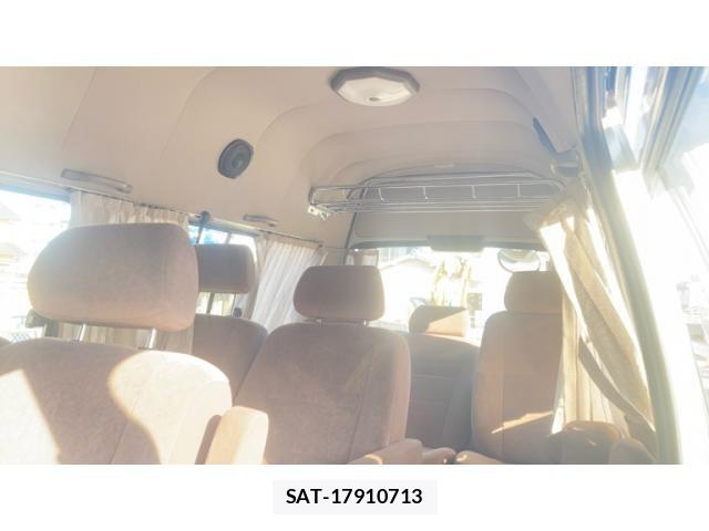 Toyota HIACE WAGON 2000-02 7327412-18