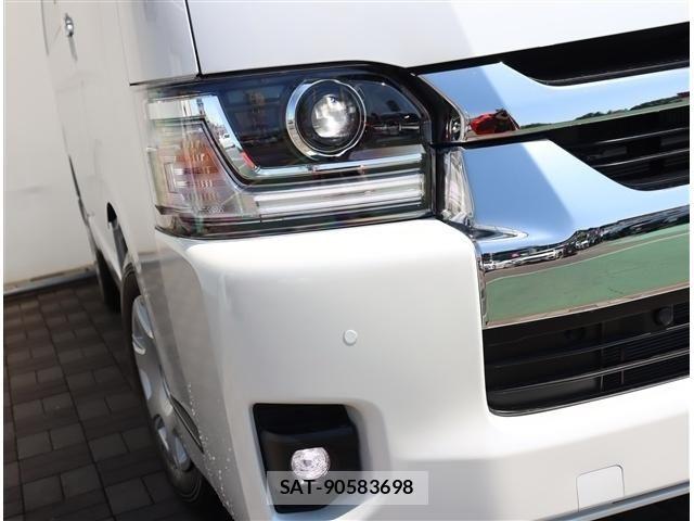Toyota HIACE WAGON 2026-04 7327399-17