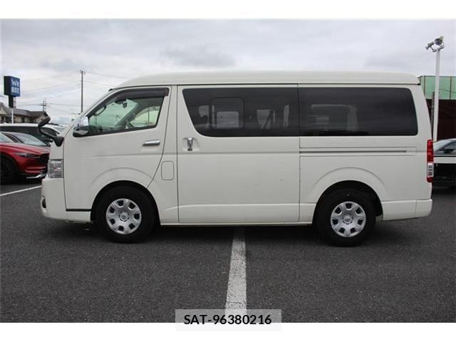 Toyota HIACE WAGON 2019-03 7358025-10