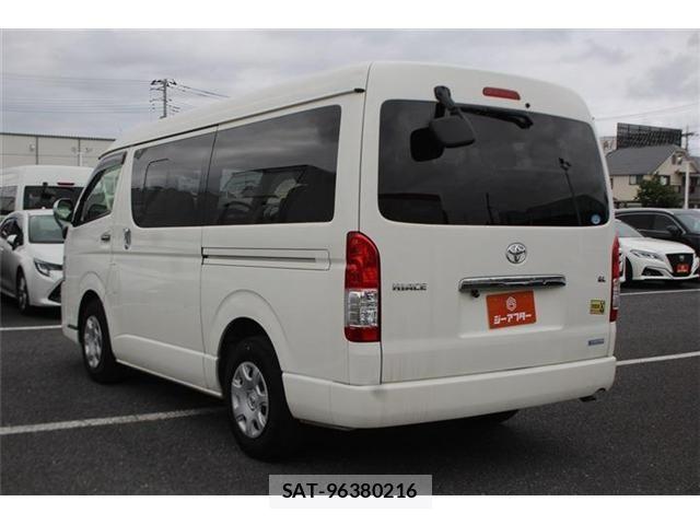 Toyota HIACE WAGON 2019-03 7358025-11