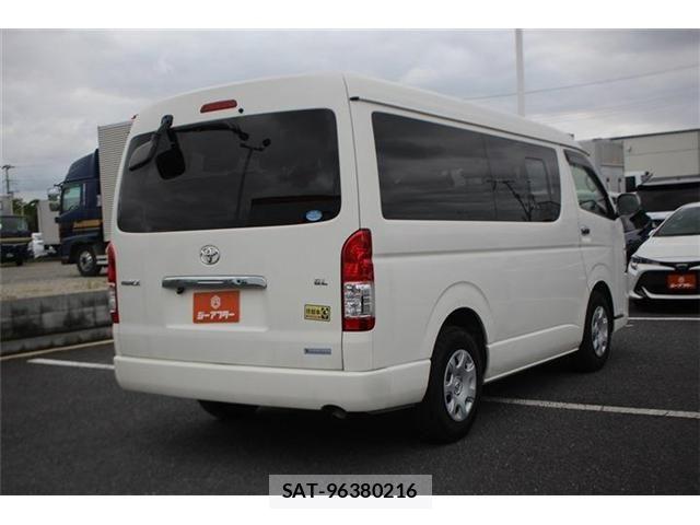 Toyota HIACE WAGON 2019-03 7358025-13