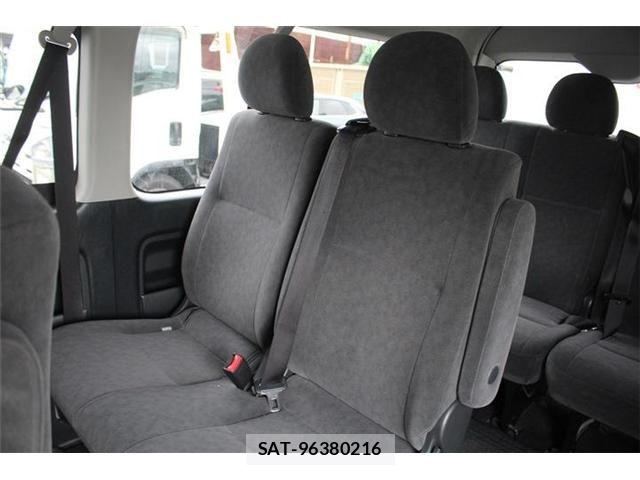 Toyota HIACE WAGON 2019-03 7358025-23