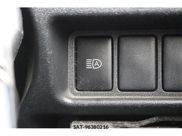 Toyota HIACE WAGON 2019-03 7358025-6