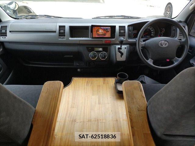 Toyota HIACE WAGON 2013-04 7358026-4