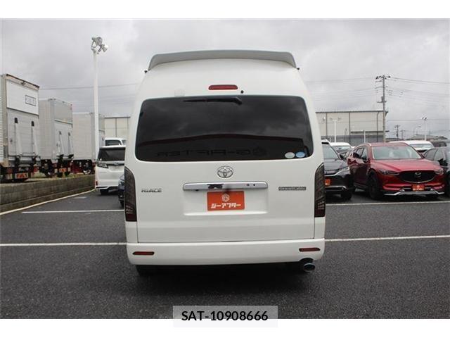 Toyota HIACE WAGON 2015-08 7358022-12