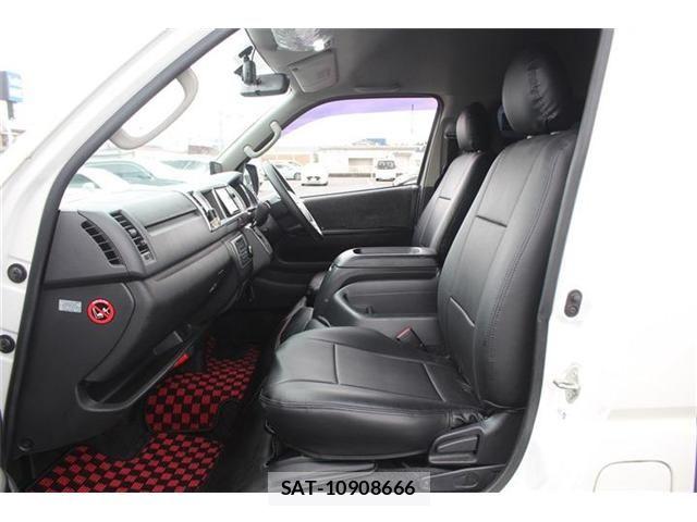 Toyota HIACE WAGON 2015-08 7358022-26