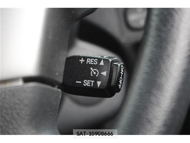 Toyota HIACE WAGON 2015-08 7358022-6