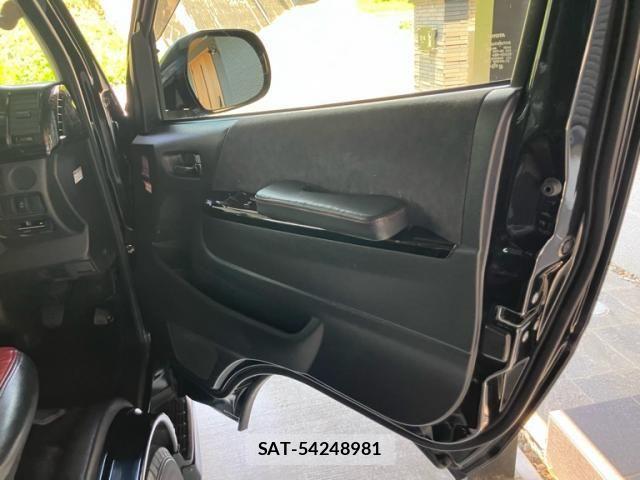 Toyota HIACE WAGON 2015-11 7454696-13