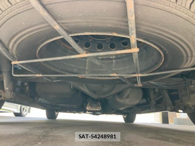 Toyota HIACE WAGON 2015-11 7454696-14